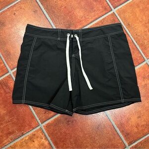 Tommy Bahama Contrast Stitch Men’s Board Shorts